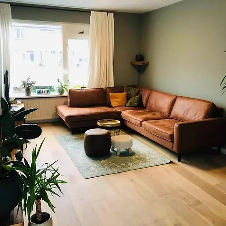 Gezellig, Volledig Ingericht In Apartment