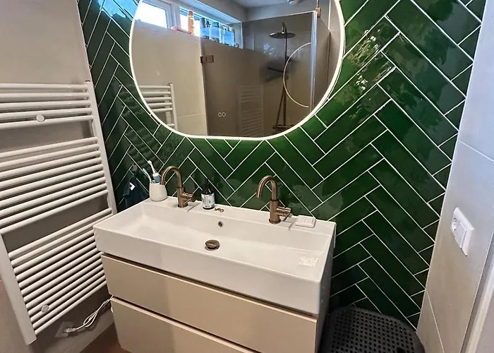 Apartment Gezellig, Volledig Ingericht In