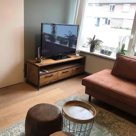 Gezellig, Volledig Ingericht In * Ναϊμέγκεν